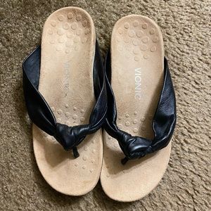 Vionic women sandals size 8